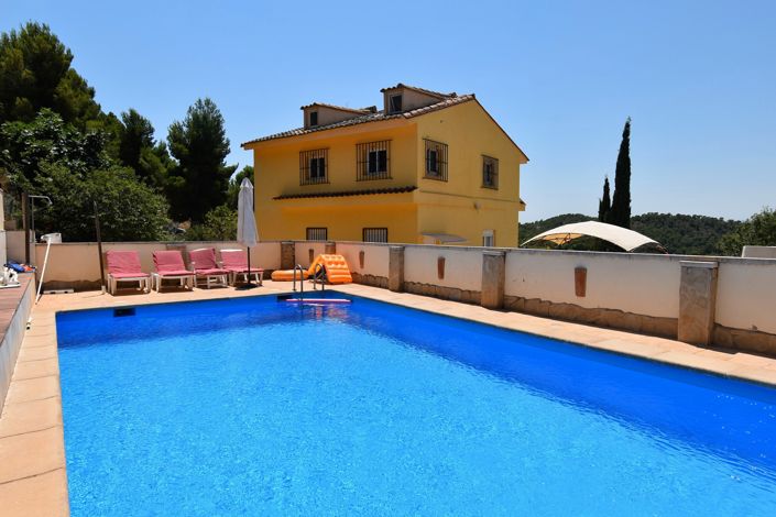 Image No.42-6 Bed Villa for sale