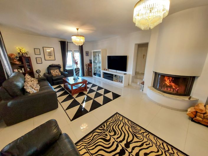 Image No.6-6 Bed Villa for sale