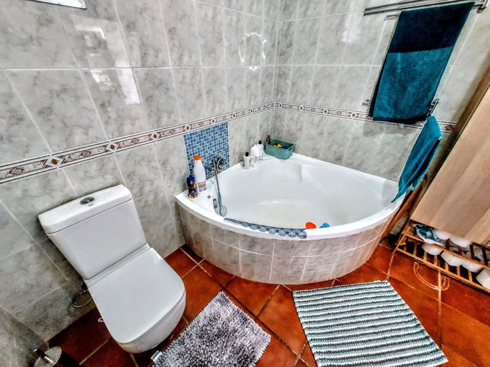 Image No.15-3 Bed Villa for sale