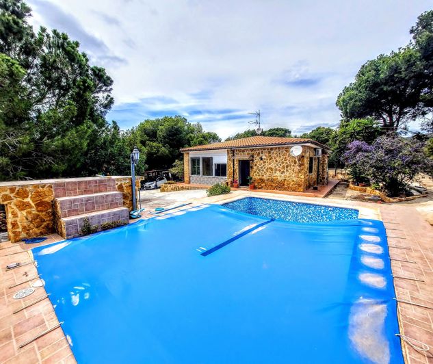 Image No.2-3 Bed Villa for sale