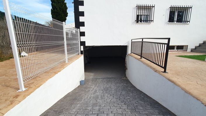 Image No.27-7 Bed Villa for sale