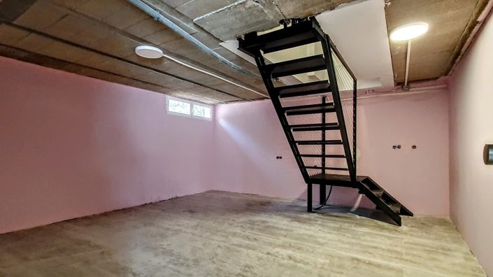 Image No.28-7 Bed Villa for sale