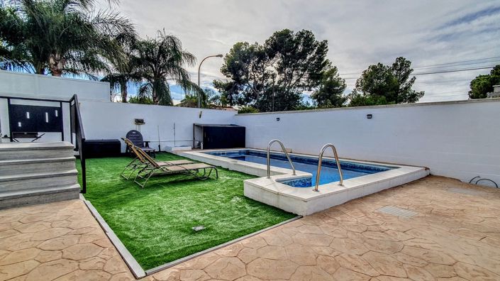 Image No.30-7 Bed Villa for sale