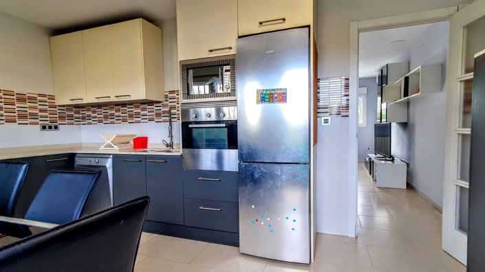 Image No.9-7 Bed Villa for sale