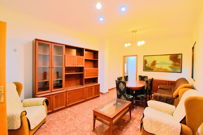 Image No.1-5 Bed Townhouse for sale