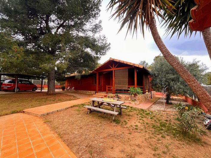 Image No.1-3 Bed Villa for sale