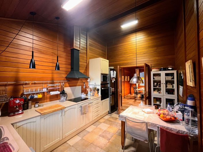 Image No.17-3 Bed Villa for sale