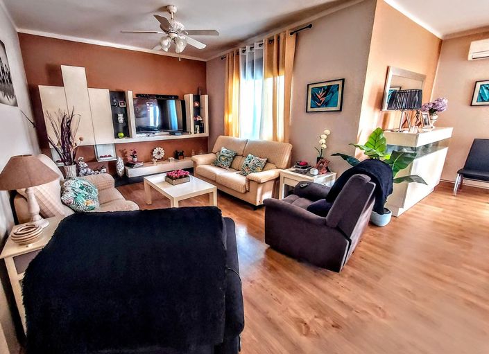 Image No.3-6 Bed Villa for sale