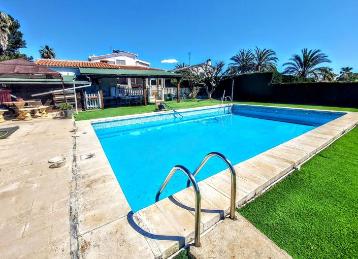 Image No.33-6 Bed Villa for sale