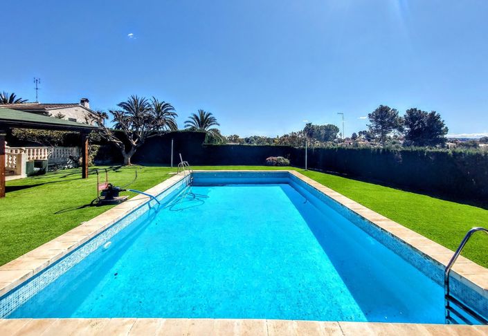 Image No.37-6 Bed Villa for sale