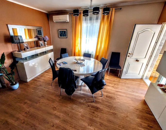 Image No.5-6 Bed Villa for sale