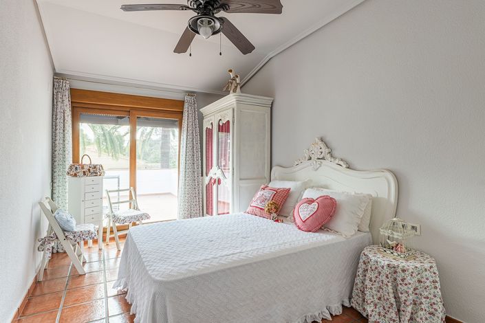 Image No.13-6 Bed Villa for sale