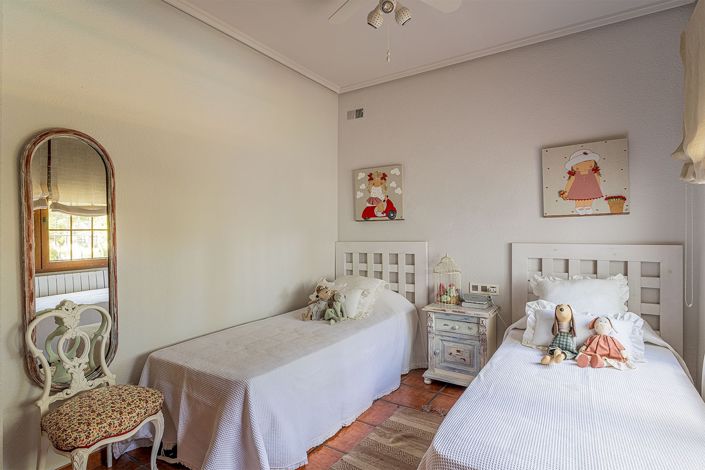 Image No.16-6 Bed Villa for sale