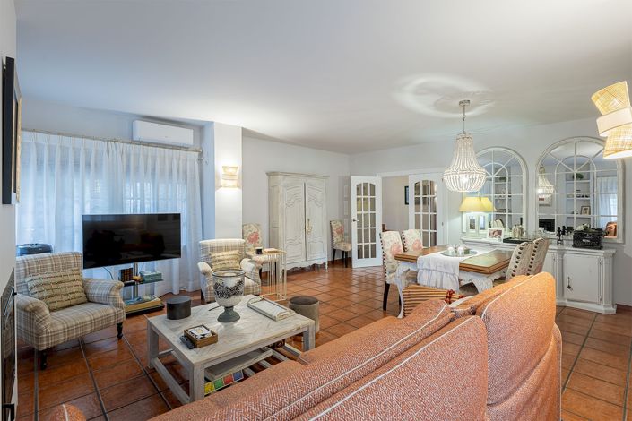 Image No.6-6 Bed Villa for sale