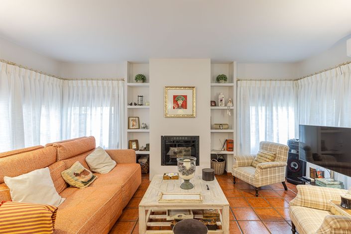 Image No.7-6 Bed Villa for sale