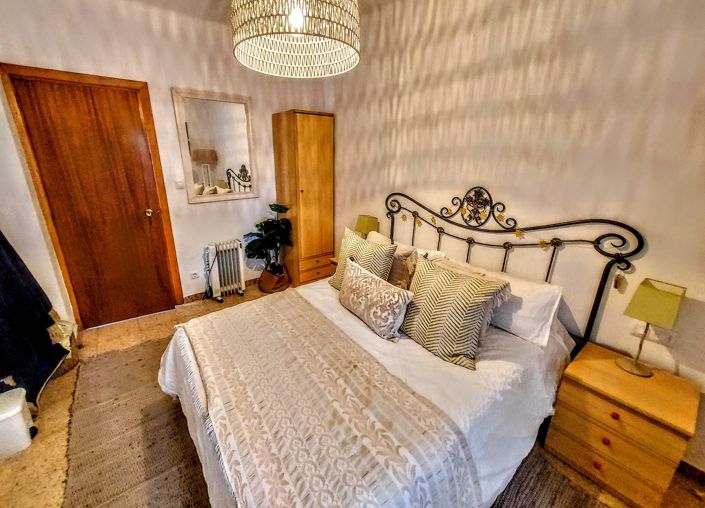 Image No.17-7 Bed Villa for sale