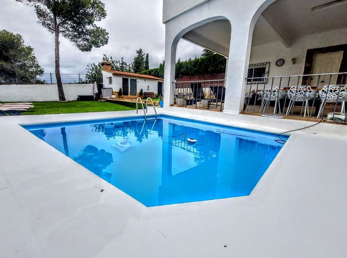 Image No.2-7 Bed Villa for sale