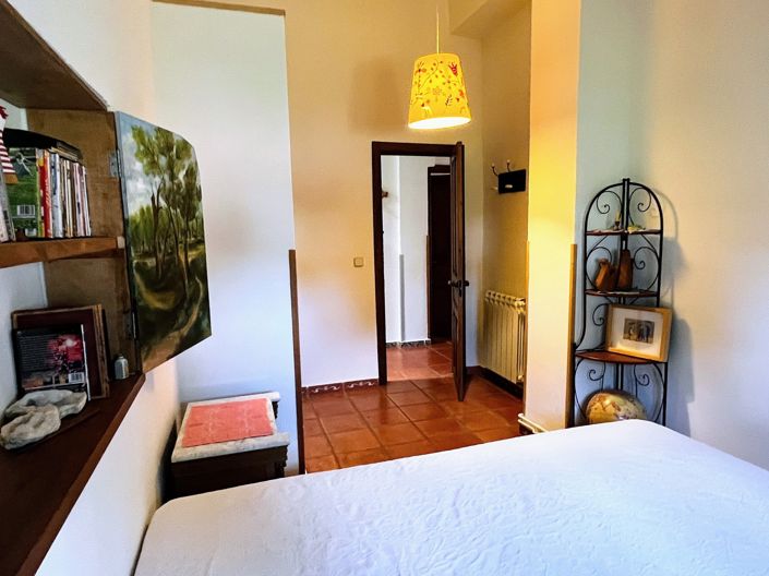 Image No.15-6 Bed Villa for sale