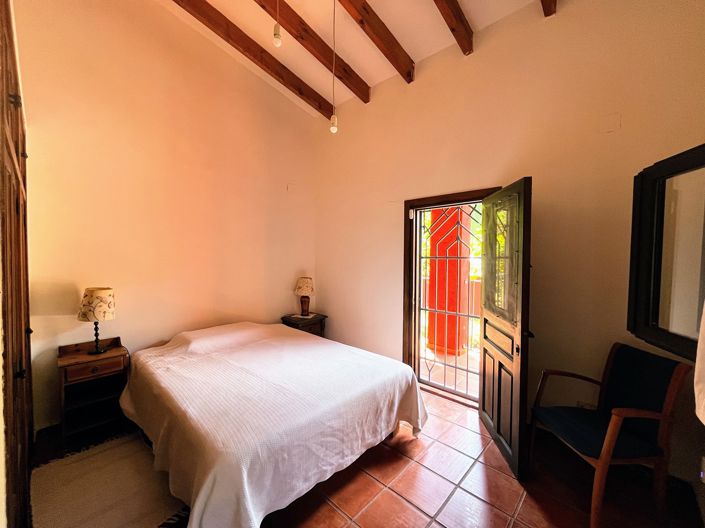 Image No.24-6 Bed Villa for sale