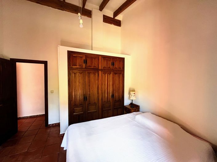 Image No.26-6 Bed Villa for sale