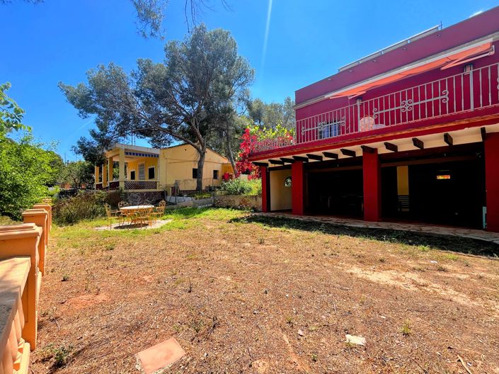 Image No.40-6 Bed Villa for sale