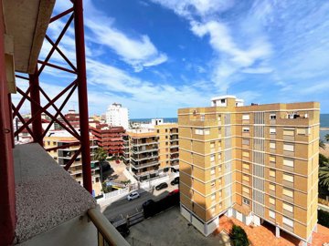 8535643