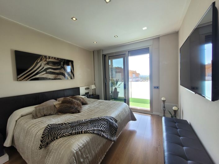 Image No.14-4 Bed Villa for sale