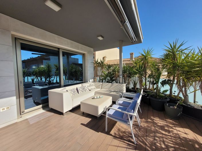 Image No.28-4 Bed Villa for sale