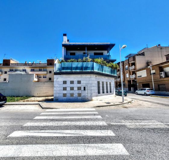 Image No.43-4 Bed Villa for sale