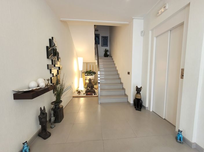 Image No.7-4 Bed Villa for sale