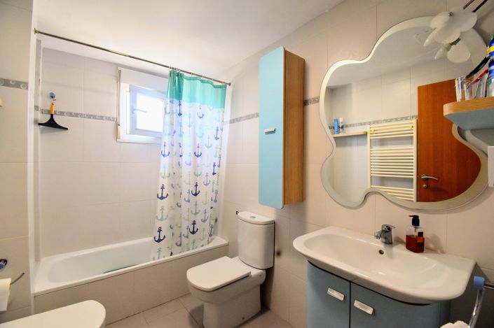 Image No.16-3 Bed Property for sale