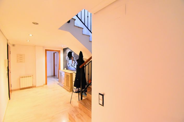 Image No.6-3 Bed Property for sale