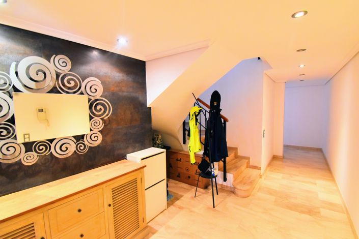 Image No.7-3 Bed Property for sale