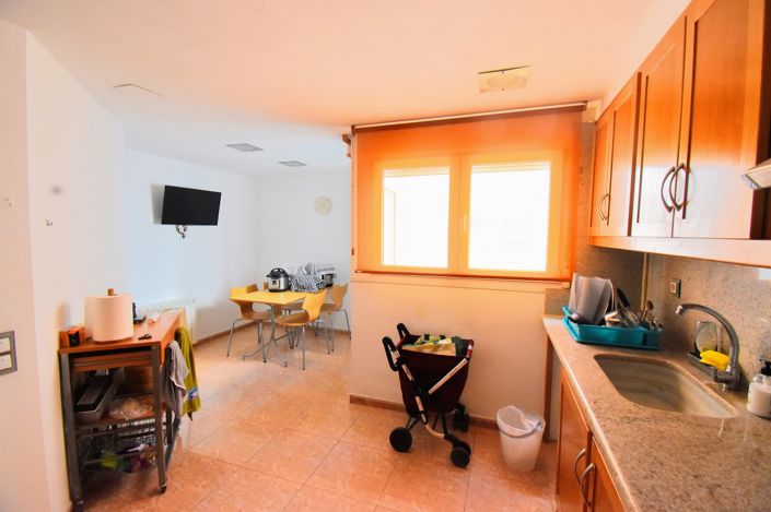 Image No.9-3 Bed Property for sale