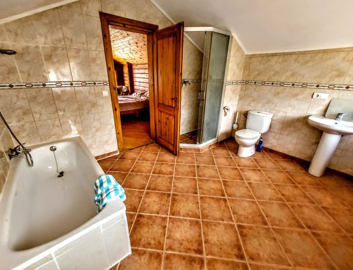 Image No.26-3 Bed Villa for sale