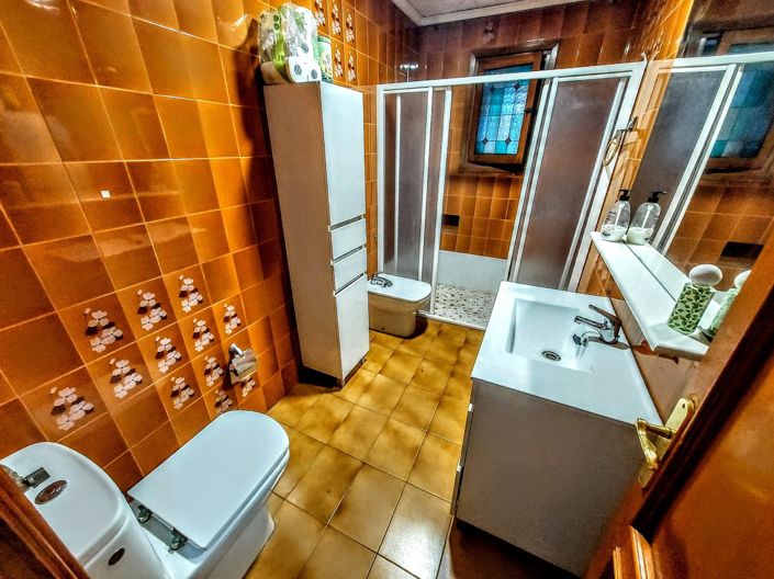 Image No.12-5 Bed Villa for sale