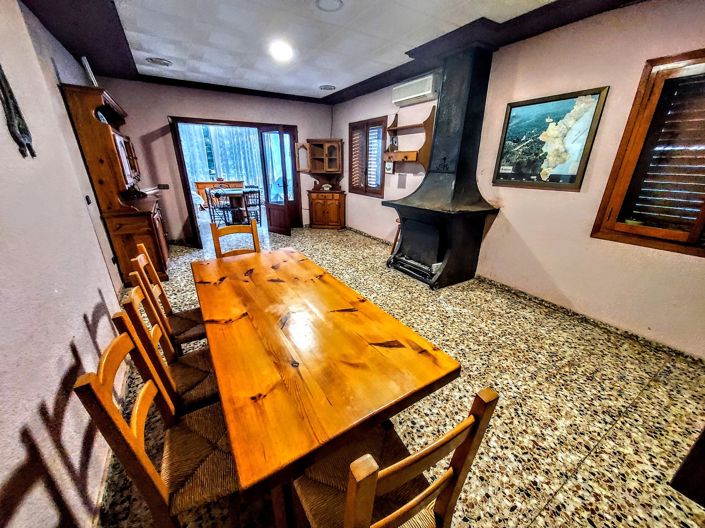 Image No.3-5 Bed Villa for sale