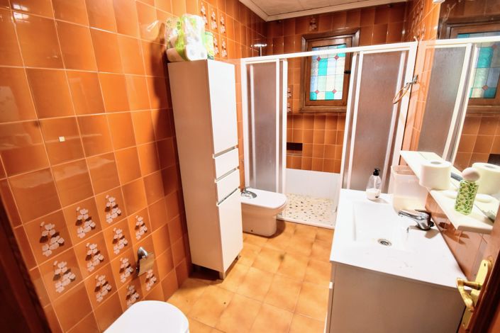 Image No.8-5 Bed Villa for sale