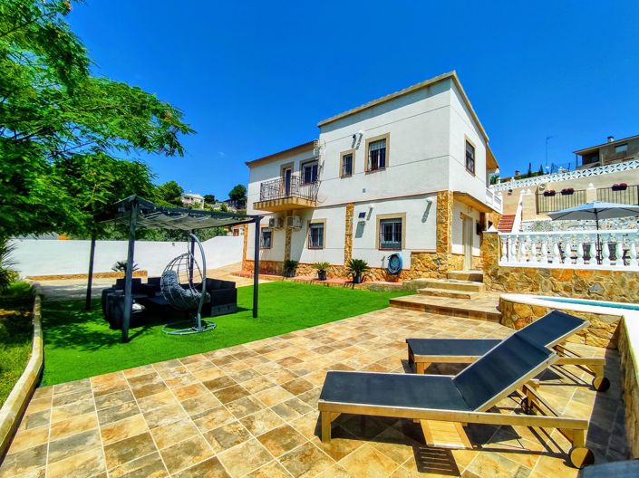 Image No.18-6 Bed Villa for sale