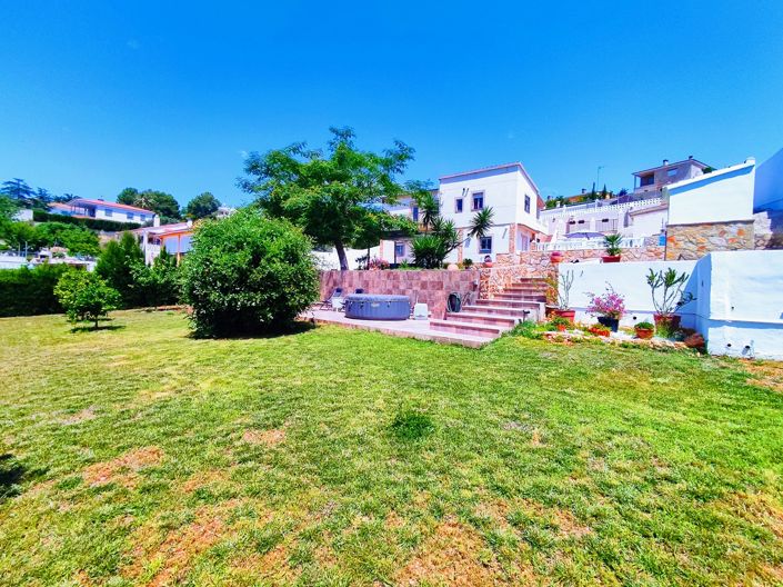 Image No.24-6 Bed Villa for sale