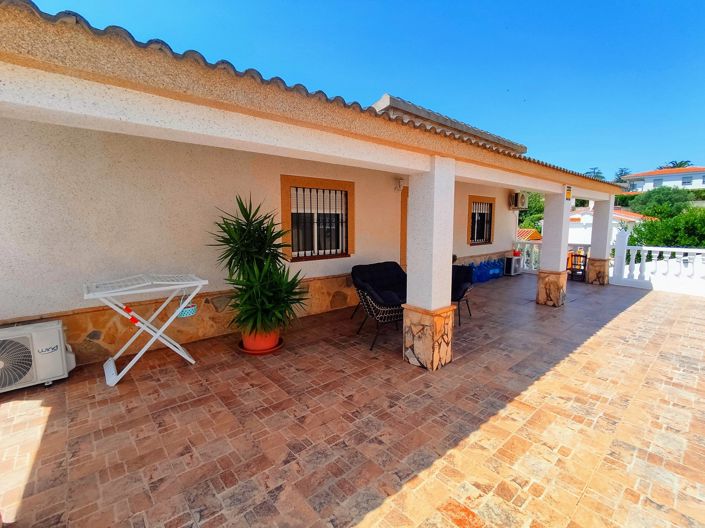 Image No.3-6 Bed Villa for sale
