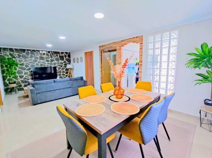 Image No.4-6 Bed Villa for sale