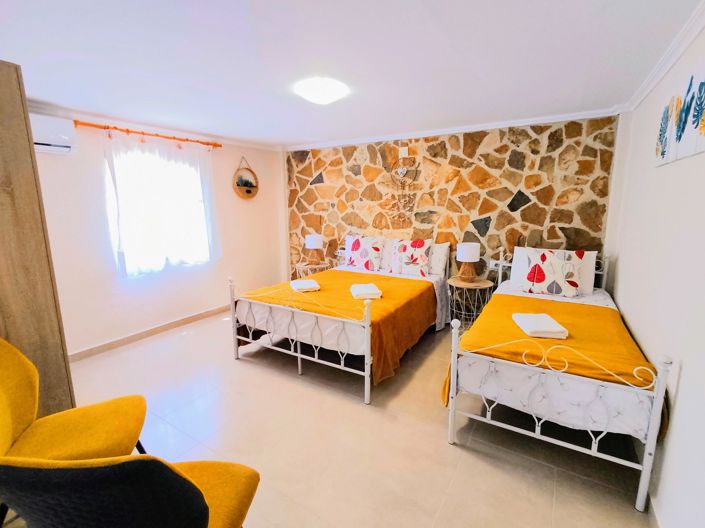 Image No.7-6 Bed Villa for sale