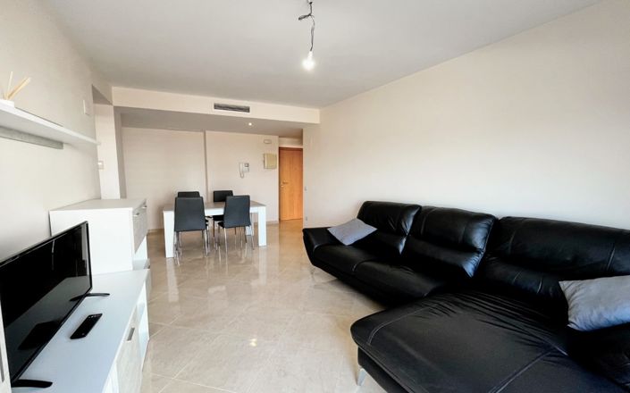 Image No.11-2 Bed Property for sale