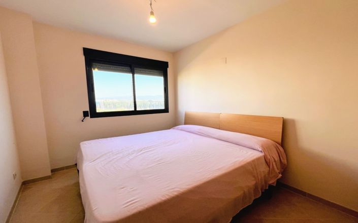 Image No.12-2 Bed Property for sale