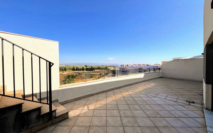 Image No.21-2 Bed Property for sale