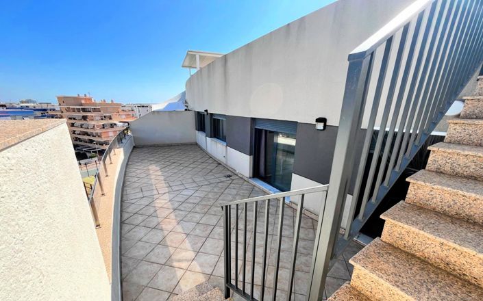 Image No.4-2 Bed Property for sale