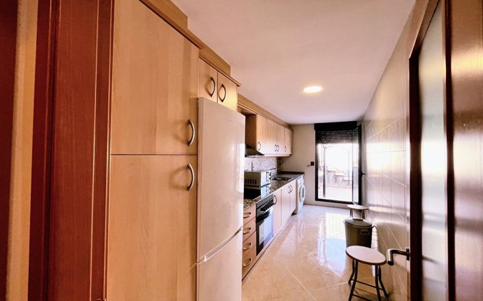 Image No.7-2 Bed Property for sale