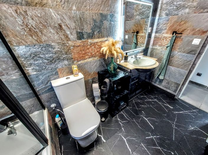 Image No.24-4 Bed Villa for sale