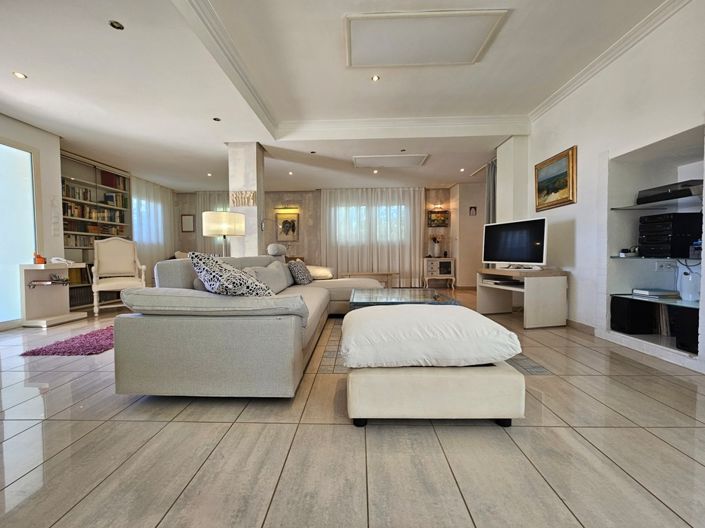 Image No.9-Villa de 5 chambres à vendre à La Pobla de Vallbona